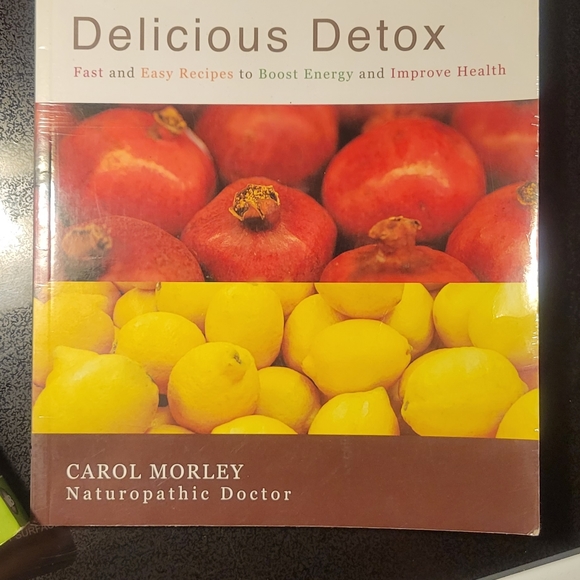 Cookbooks - Picture 3 of 5